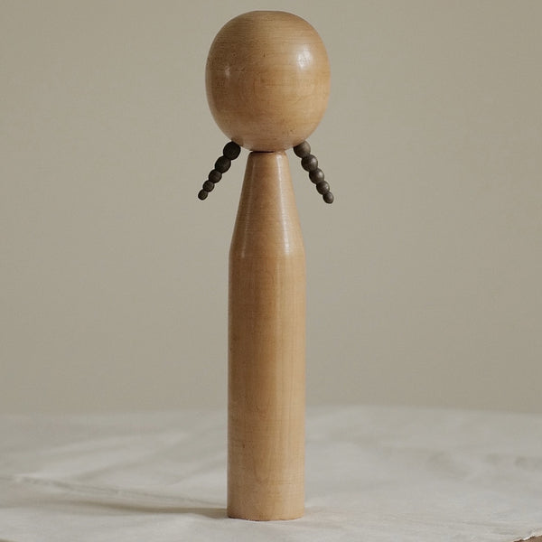 KOKESHI VINTAGE PAR SHIBATA EIKO / 29 CM