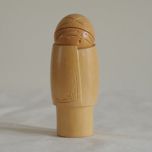 KOKESHI VINTAGE PAR SUIZAN SHINOBU / 17,5 CM