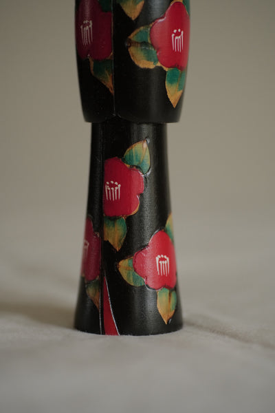 KOKESHI VINTAGE PAR MIYASHITA HAJIME / 24 CM