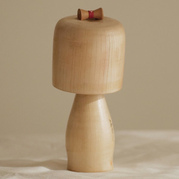 KOKESHI VINTAGE PAR IZUMI UEDA / 20 CM