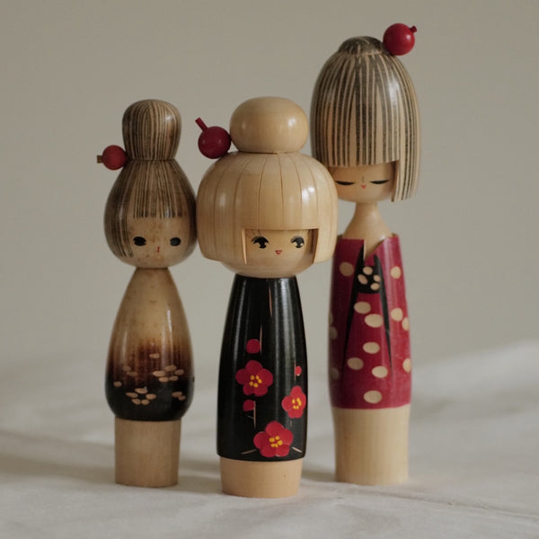 KOKESHI VINTAGE PAR ISAMU YAMAKAWA / 18 CM