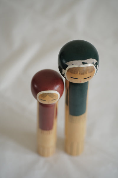 DUO DE KOKESHI VINTAGE PAR SHOZAN SHIDO 29 cm