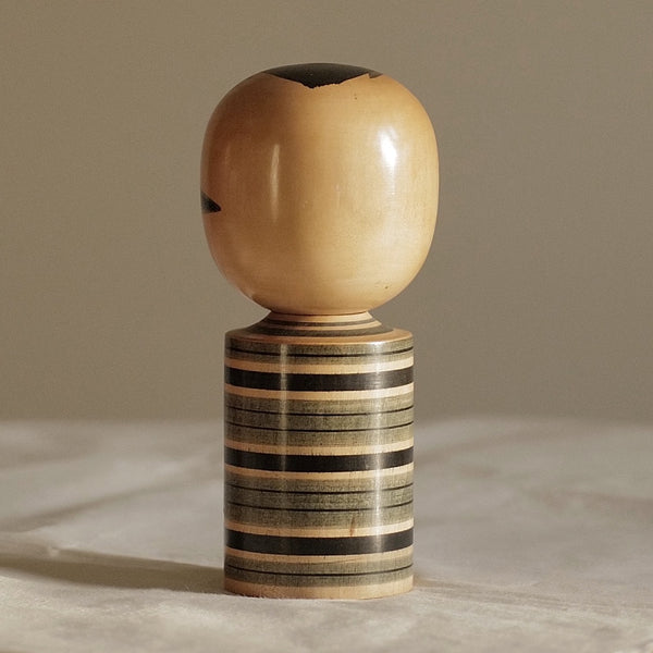 KOKESHI SHINGATA VINTAGE PAR SASAKI ISAO / 18,5 CM