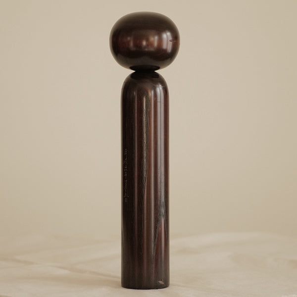 KOKESHI MONOCHROME VINTAGE PAR USABURO / 33 CM