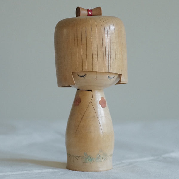 KOKESHI VINTAGE PAR IZUMI UEDA / 20 CM