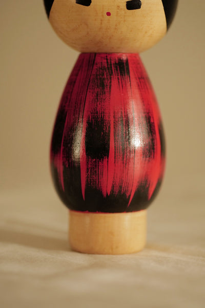 KOKESHI VINTAGE PAR ISHIHARA HIDEO / 25 CM