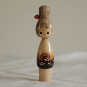 KOKESHI VINTAGE PAR ISAMU YAMAKAWA / 18 CM