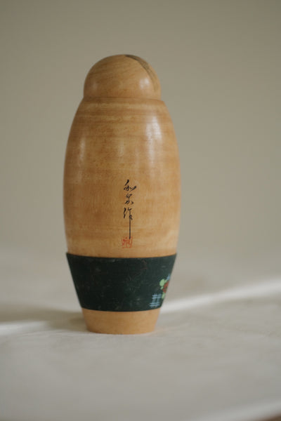 KOKESHI VINTAGE PAR UEDA IZUMI / 16 CM