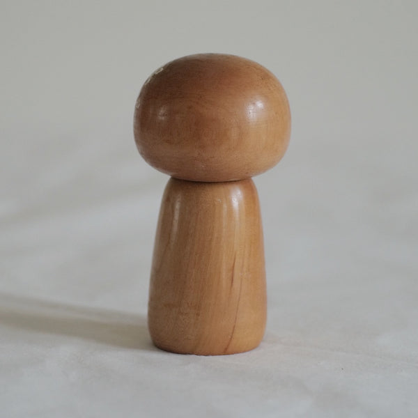 KOKESHI VINTAGE PAR KATO MASAMI / 11,5 CM