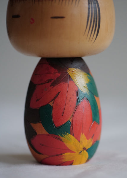 KOKESHI VINTAGE PAR KAWASE YUJI / 16 CM