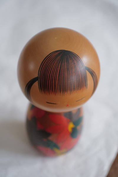 KOKESHI VINTAGE PAR KAWASE YUJI / 23 CM