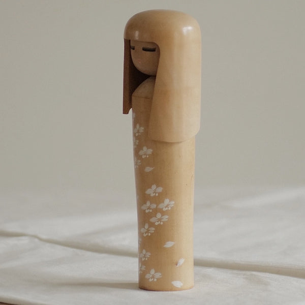 KOKESHI VINTAGE MIYAJIMA MUHITSU / 21 CM