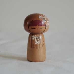 KOKESHI VINTAGE PAR KATO MASAMI / 11,5 CM