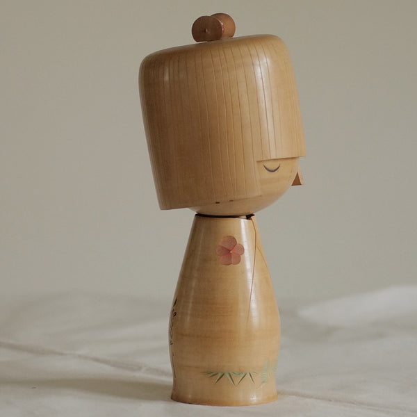 KOKESHI VINTAGE PAR IZUMI UEDA / 25,5 CM