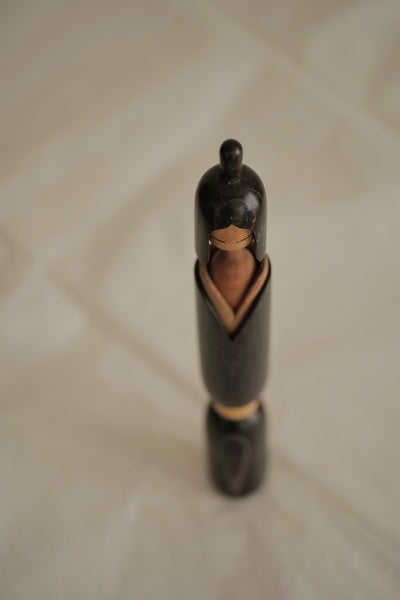 KOKESHI VINTAGE PAR SHOZAN SHIDO / 29,5 cm