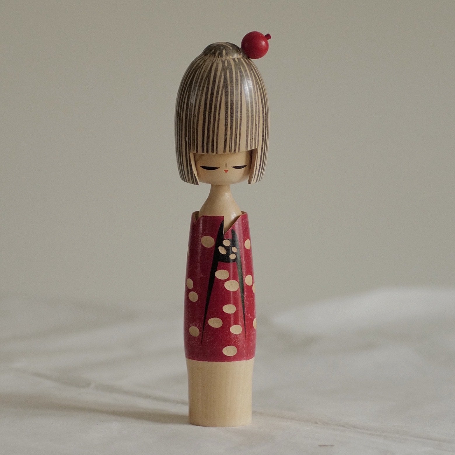 KOKESHI VINTAGE PAR KOBAYASHI INOSUKE / 21,5 CM