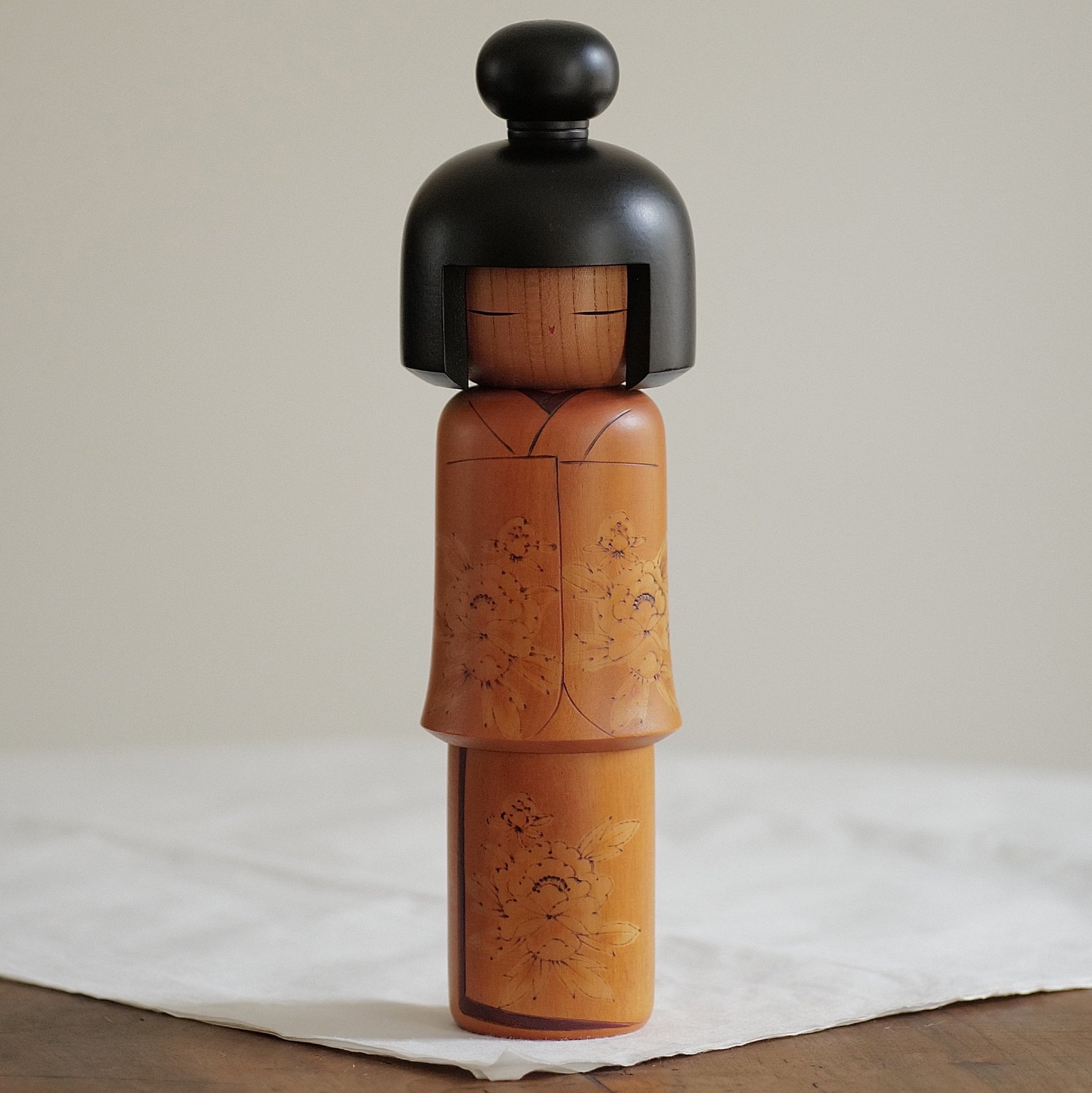 KOKESHI VINTAGE PAR SATO SUIGAI / 32 CM