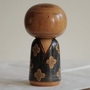 KOKESHI VINTAGE PAR MURAKAMI KENICHI / 22,5 CM