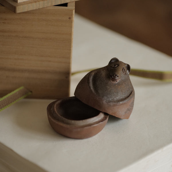 KOGO VINTAGE TANUKI  / BIZEN-WARE