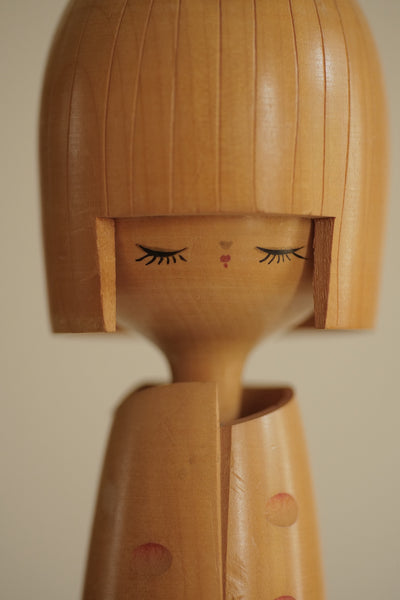 KOKESHI VINTAGE PAR MIYASHITA HAJIME / 33,5 CM