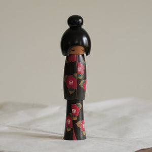 KOKESHI VINTAGE PAR MIYASHITA HAJIME / 24 CM