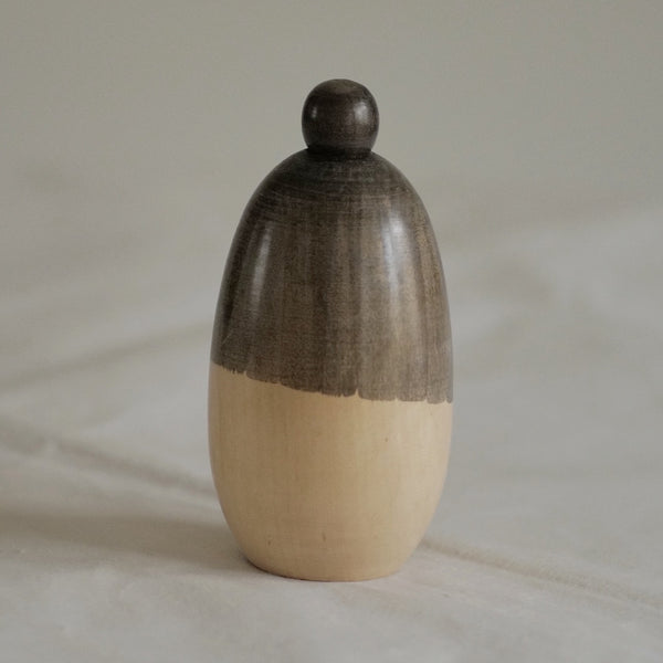 KOKESHI VINTAGE PAR KATO MASAMI / AVEC SA BOÎTE / 12,5 CM