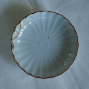 COUPELLE ANCIENNE CHRYSANTHÈME / AVEC KINTSUGI / EDO