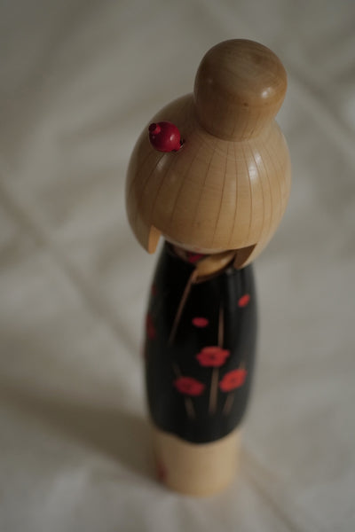 KOKESHI VINTAGE PAR MIYASHITA HAJIME / 32,5 CM