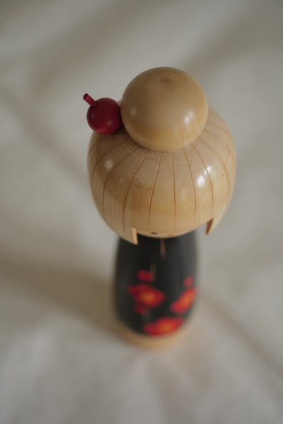 KOKESHI VINTAGE PAR KOHO / AVEC SA BOÎTE / 18,5 CM