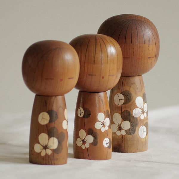 KOKESHI VINTAGE PAR KATO MASAMI / 14 CM