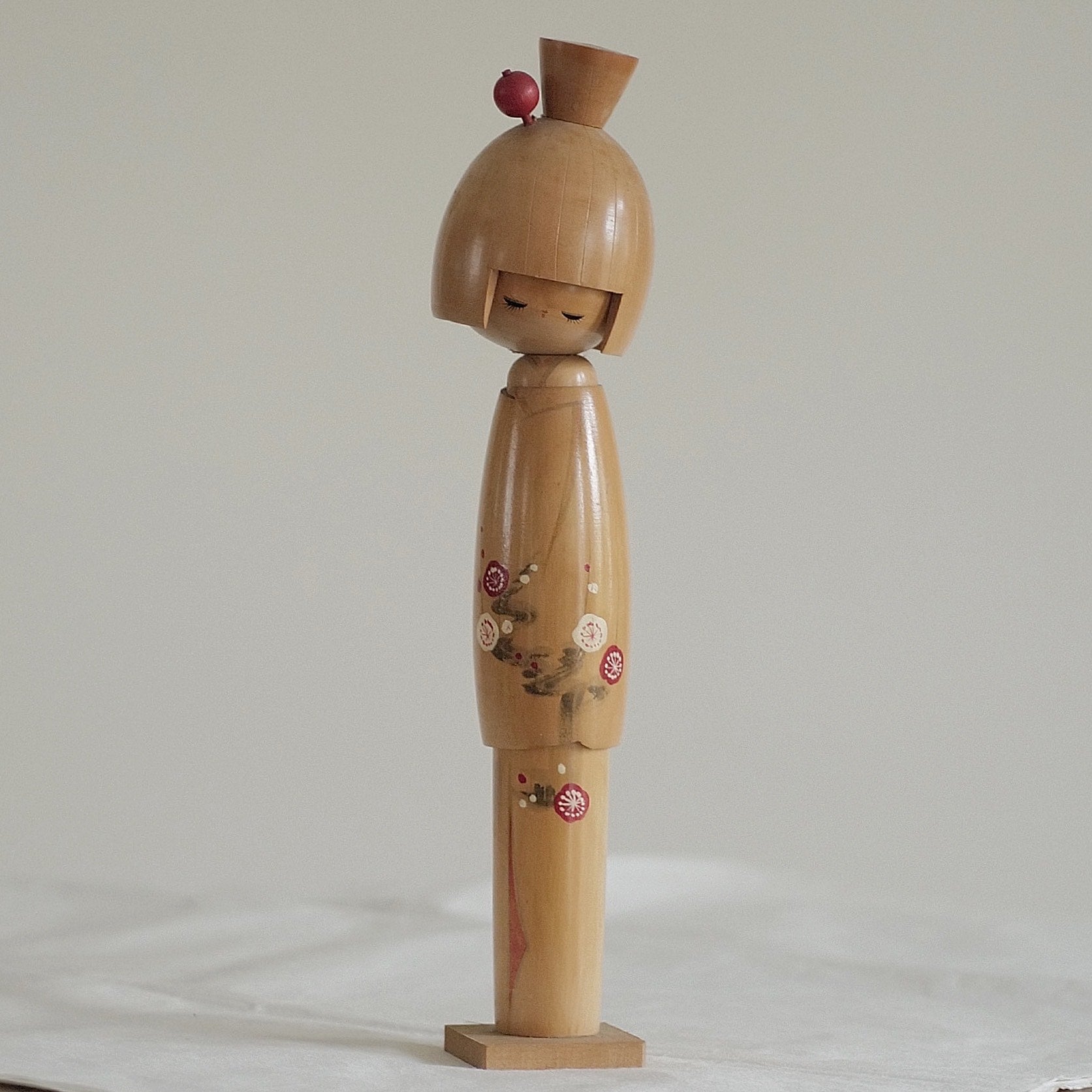 KOKESHI VINTAGE PAR MIYASHITA HAJIME / 33,5 CM