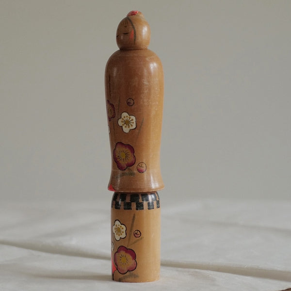 KOKESHI  VINTAGE PAR YAJIMA SUIHO / 23,5 CM