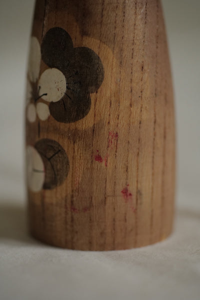 KOKESHI VINTAGE PAR KATO MASAMI / 16 CM