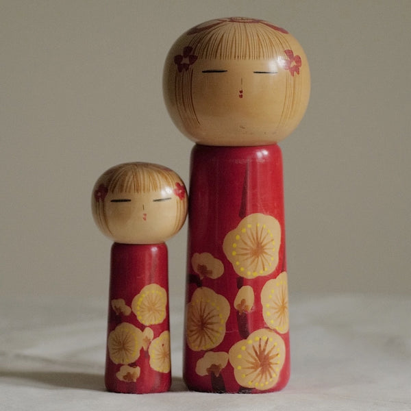 KOKESHI VINTAGE PAR SHIRAMINE / 24 CM