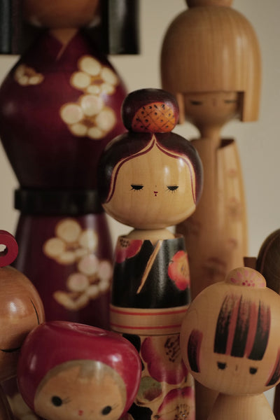 KOKESHI VINTAGE PAR MIYASHITA HAJIME / 33,5 CM