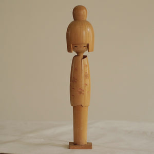 KOKESHI VINTAGE PAR MIYASHITA HAJIME / 33,5 CM