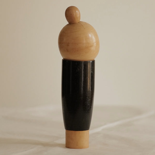 KOKESHI VINTAGE PAR SATO SUIGAI / 23 CM