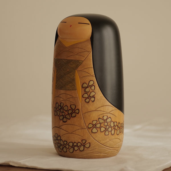 KOKESHI VINTAGE PAR YOSHIDA TAKASHI / AVEC SA BOÎTE ET SA TABLETTE / MASSIVE / 24 CM