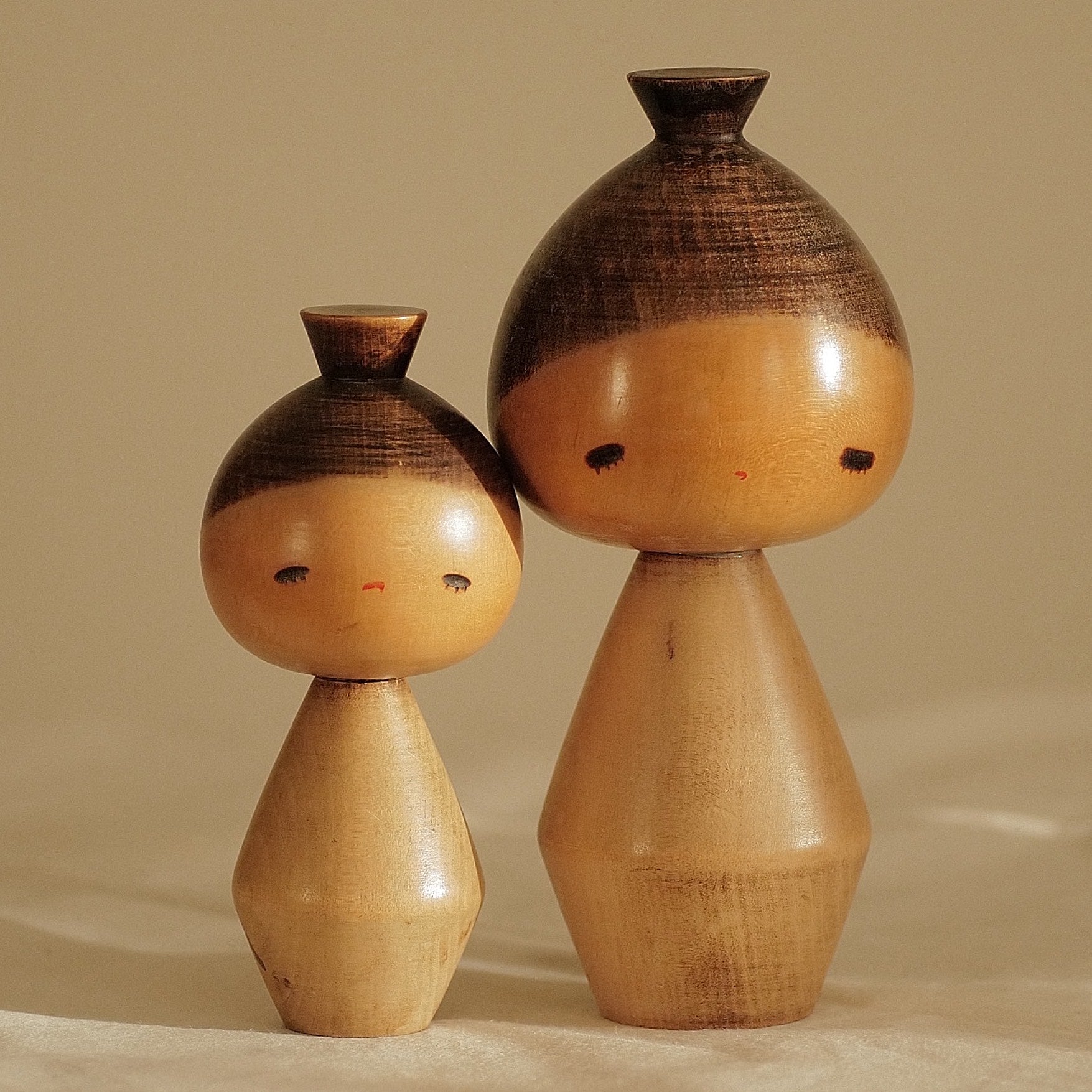 DUO DE KOKESHI VINTAGES PAR YAMANAKA SANPEI  / 22 CM