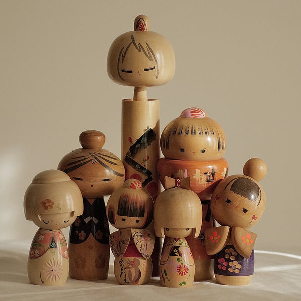 KOKESHI VINTAGE PAR SHIUN / 13 CM