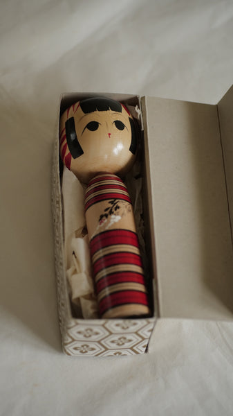 KOKESHI SHINGATA VINTAGE / 18 CM