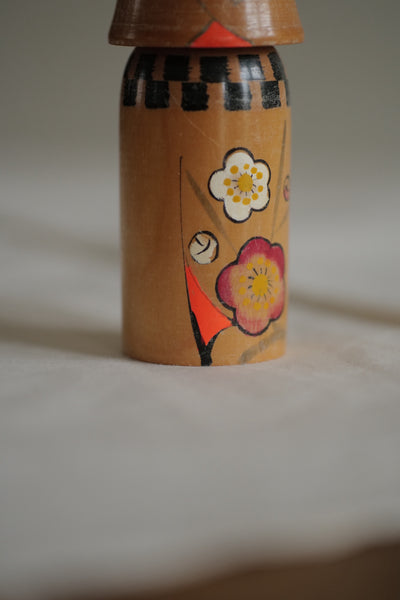 KOKESHI  VINTAGE PAR YAJIMA SUIHO / 23,5 CM