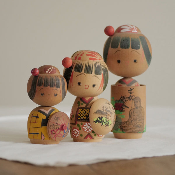 KOKESHI VINTAGE SOUVENIR DE KAMAKURA / 17 CM