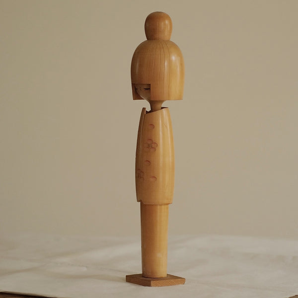 KOKESHI VINTAGE PAR MIYASHITA HAJIME / 33,5 CM