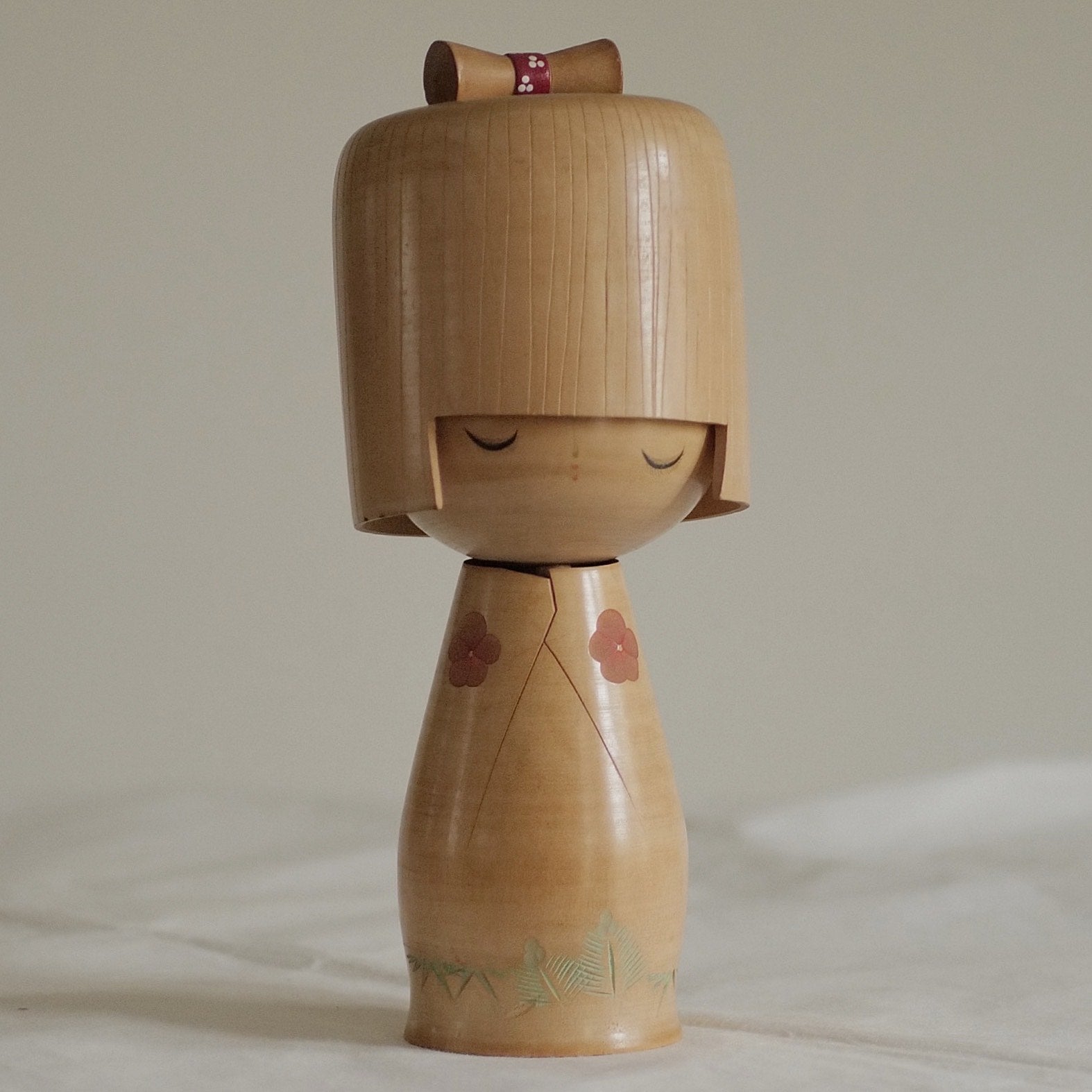 KOKESHI VINTAGE PAR IZUMI UEDA / 25,5 CM