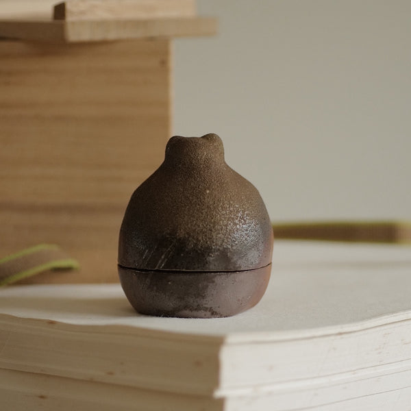 KOGO VINTAGE TANUKI  / BIZEN-WARE