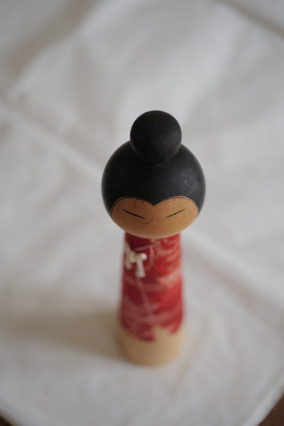 KOKESHI VINTAGE PAR KURIBAYASHI ISSETSU / 30 CM