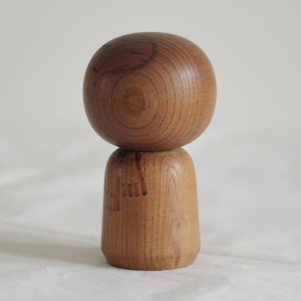 KOKESHI VINTAGES PAR MURAKAMI KENICHI / 12,5 CM