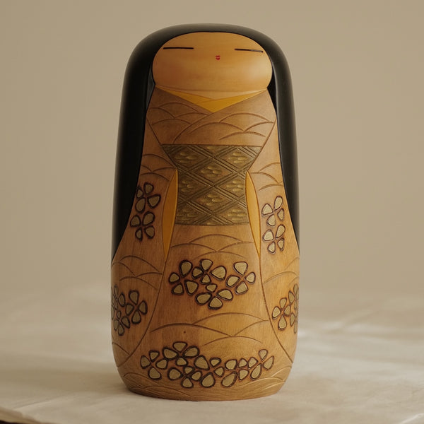 KOKESHI VINTAGE PAR YOSHIDA TAKASHI / AVEC SA BOÎTE ET SA TABLETTE / MASSIVE / 24 CM