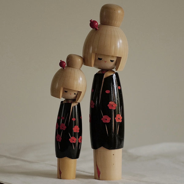 KOKESHI VINTAGE PAR MIYASHITA HAJIME / 32,5 CM